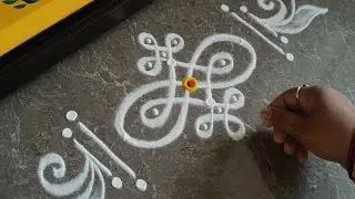 Easy border rangoli designs | Friday rangoli | Simple border muggulu | Daily rangoli | Door rangoli