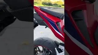 Honda CBR 600 RR 2024 con Yoshimura RS5 + dbkiller premium