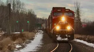 RARE K5LLA HORN SHOW!!!! CP 8027, CP 8890, CP 8874 and CP 8700 lead CP 112 east in Calgary, Alberta