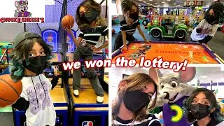 causing TROUBLE at Chuck E Cheese *BADDIES* | Mercedes and Evangeline