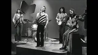 I WONT STAND BETWEEN THEM  -  PETER TETTEROO