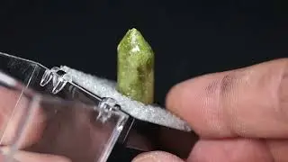 Vesuvianite, Jeffrey Mine, Val des Sources (Asbestos), Quebec, Canada