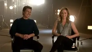 Edge of Tomorrow - Tom Cruise and Emily Blunt Greeting [HD]