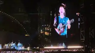 Yellow - Coldplay - Live at Kai Tak Stadium, Hong Kong (8 April 2025) #coldplay #yellow