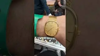 Patek Philippe elipse золотые винтажные часы на выставке в Мюнхене