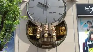 Automaton clock at Yurakucho Marion by SEIKO