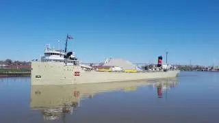 Drawbridge in Green Bay with Ship Horn (Trains of NE WI 100 sub special Drawbridge video and more)