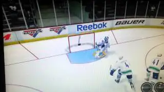 NHL 13 amazing save!!!