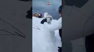 building snow men.#snowmen #snowy #wintertime