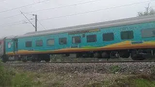 15707 Amrapali Express (Katihar - Amritsar)