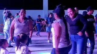 El baile de la noche mexicana 2023, en Mariscala de Ju&aacute;rez