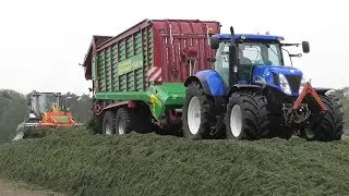 Gras silage with New Holland & Liebherr