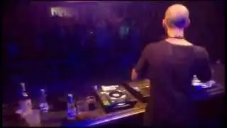 Hermanez plays CrossNineTroll - Intanto (Ramon Tapia & Hermanez Remix) @ Let It Roll, CZ (01/08/14)