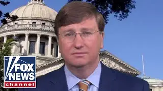 Mississippi gov discusses removing confederate symbol from state flag