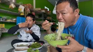 อาหารเช้าของเราสองคน ก๋วยเตี๋ยวเนื้อตุ๋นแซ่บๆ😋😋