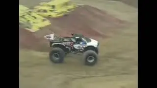 Spike Unleashed Theme Song (Houston 2010 Show 1)