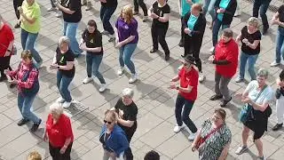 Line Dance Flashmob in Fürstenwalde, 03.Mai 2025