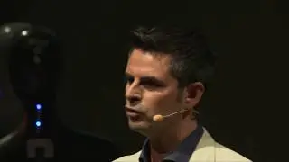 Should artificial intelligence choose my photos? | Ale Agostini | TEDxLugano