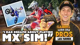Profesjonalny zawodnik motocrossowy Lux Turner uczy się jazdy na trasach Supercross za pomocą sym...