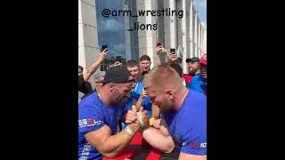 denis cyplenkov vs devon larratt  #devonlarrat #deniscyplenkov #enginterzi #armwrestling