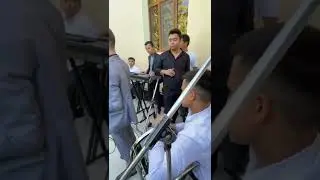 Akbarbek Sapayev va Farruxbek Saidov Xorazm lazgisi . Doira usullari ohirigacha eshitamiz.