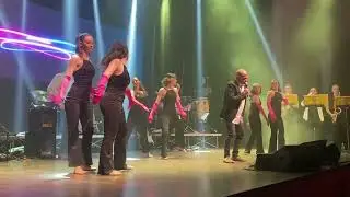 Invisible touch - versione live spettacolo Phil collins... una vita nota per nota