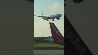 777 Morning landing! Early morning Dew, Pilot view!