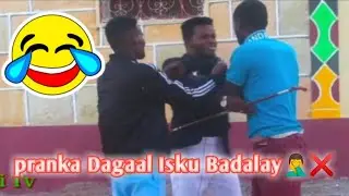 Prank Reer burco Dagaal Isku Badalay 😳