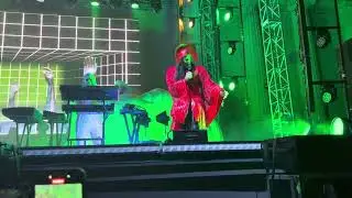 Empire of the Sun- The Feeling You Get live [HD Quality]