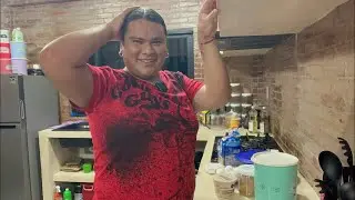 Creerán que se me antojó comer huevo revuelto con frijol y pan francés a esta hora 😂🥹🙃