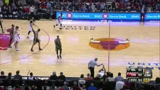 Derrick Rose's Possible Meniscus Tear Injury In-Game (Milwaukee Bucks 23.02.15)