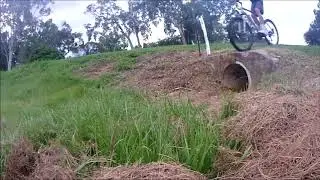 How To Jump Off Large Ledges On A Mountain Bike (Beginner)
