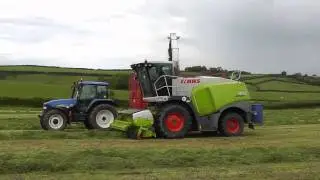 Silage 2011 - Second Cut Silage.  The First! (HD)