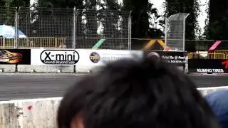 100425 Formula Drift 2010 Nissan Z In a Box Challenge - Ivan Lim.mkv