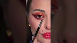 The Ultimate Holiday Glow ✨ Merry Christmas Set Tutorial #makeup #makeuptutorial #odenseye