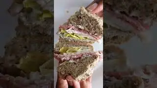 Corned Beef & Turkey on Mug Bread #lowcarb #90seconds #sandwich #lowcarb #keto #shorts #food #lchf