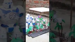 Two Robot Break Animal House 🏡