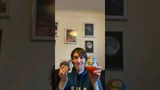 ASMR Battle of Choco: Kinder vs Muffin! 🍫🧁 #asmr #battle #chocolate #kinder #muffin #choices