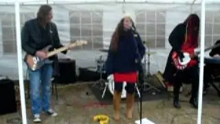 'Chancellors of Vice' Playing in Hope Yard, Romsey at Mill Rd Winter Fair 2010.