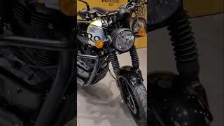 New 2025 Royal Enfield Hunter 350 - Rebel Black
