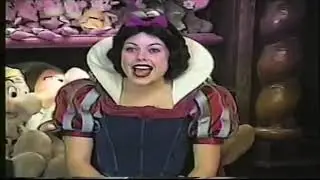Snow White’s Storytelling at Disneyland 2000