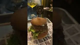 ✨Magical Burgers in The Land Of Oz ✨🍔 #amsterdam #dutchtuber #burgers