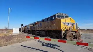 Bus Brown Drive railroad crossing, UP 7464 Empty Coal Train, Woodbine, IA