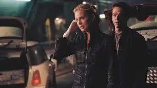 Charlize Theron & Mark Wahlberg Crack the Safe | The Italian Job (2003)