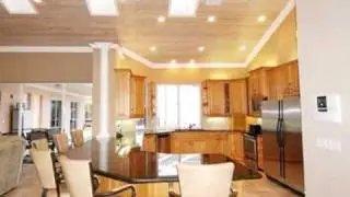 $519,900 4BR 4BA in HOBE SOUND 33455.  Call  Patrick Stracuzzi: (772)283-9991
