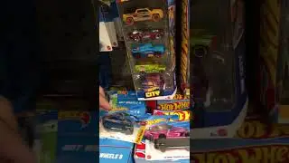 😮#new #hotwheels at &iquest;&iexcl;Walmart!?#diecast #diecastcars #honda #hondacivic #shorts #carritos