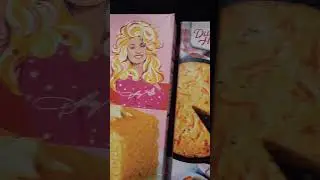 Duncan Hines Dolly Parton&rsquo;s Sweet Cornbread ! #dolly #cornbread #baking #shorts
