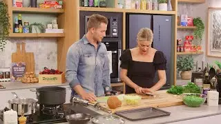 Minted Pea & Watercress Soup with Crusty Croutons | Justine Schofield | Everyday Gourmet