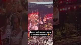 Springsteen e il gesto che rester&agrave; nel cuore di un bambino. 🎤💙 #brucespringsteen
