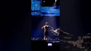 Epic Stage Move Caught On Camera! #danreynolds  #imaginedragons  #musicshorts